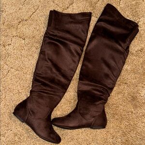Elegant Brown Over-the-Knee Boots